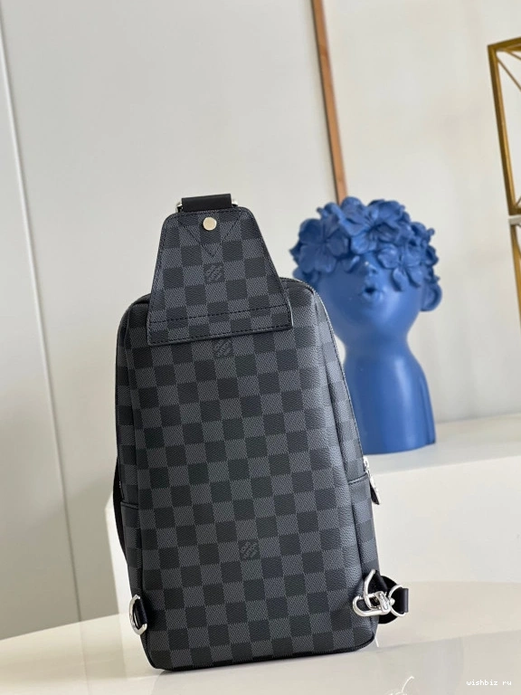 WIS SLINGBAG AVENUE LOUIS VUITTON 0717